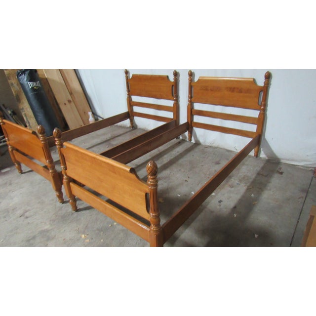 Pair Pineapple Twin Maple Poster Beds Vintage For Sale - Image 10 of 10