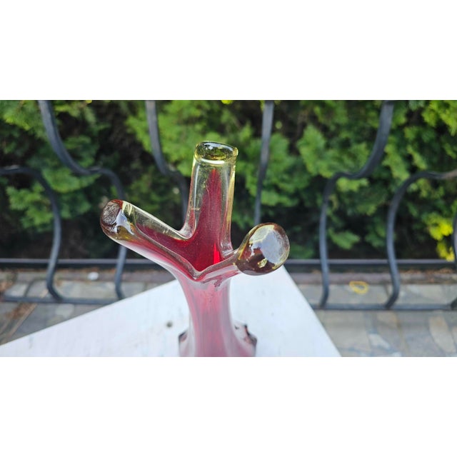 Vintage Murano vase, 1970, dimensions: height 30 cm, diameter at the widest point 9.2 cm, diameter at the top 10.5 cm.