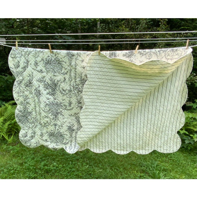 Vintage French Country Toile Quilt, Black and White Cotton Bedspread, Scalloped Edge, Full/Queen For Sale - Image 6 of 18