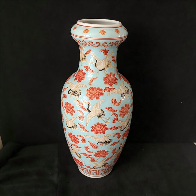 W-20cm,H-48cm Experience the beauty and elegance of Chinese history with our Chinese Vintage Porcelain Handcrafted with...