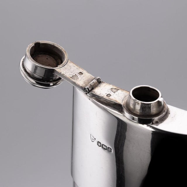Vintage 20th Century English Silver Hip Flask, Sheffield, 1932 For Sale - Image 6 of 11