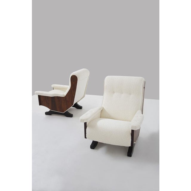 Set of Vintage Italian Walnut Wood and Boucle Armchairs, 1960 For Sale - Image 13 of 13