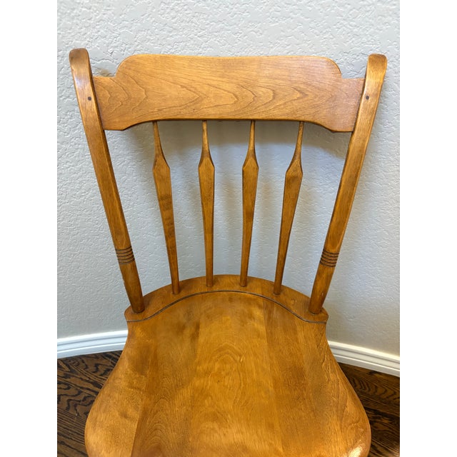 Vintage S. Bent & Bros. Solid Maple Colonial Windsor Side Chair – Gardner, Massachusetts For Sale - Image 9 of 10
