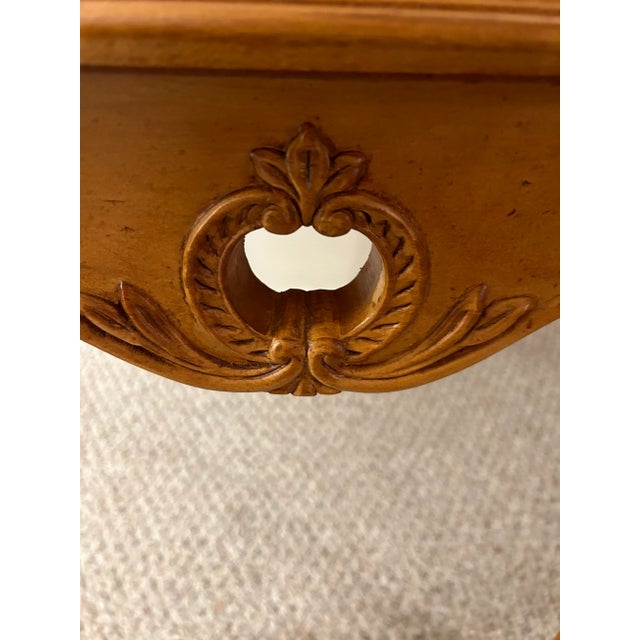 Ethan Allen Late 20th Century Ethan Allen Solid Maple Side Table For Sale - Image 4 of 6