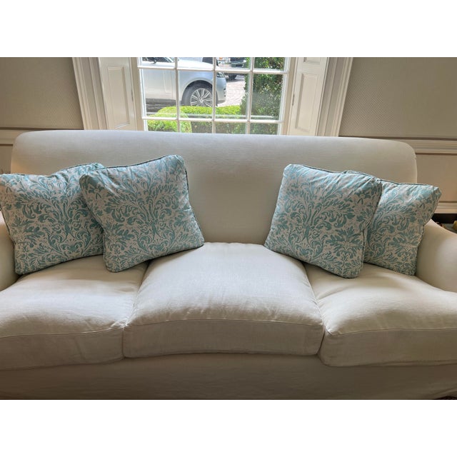 Traditional Pair of Blue & White Damask Fortuny Pillows - New, Unused For Sale - Image 3 of 11