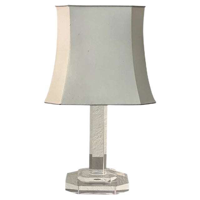 Mid-Century Modern Italian Table Lamp in Acrylic Glass, Italy, 1970s For Sale