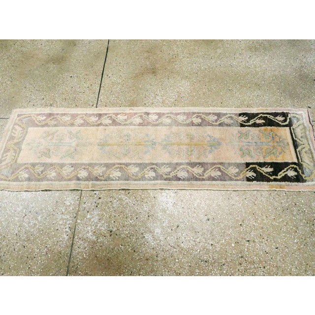 Textile Galerie Shabab Collection Mid-20th Century European Inspired Handmade Khotan Runner For Sale - Image 7 of 9