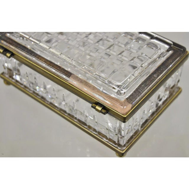 Transparent Early 20th Century Antique French Crystal Lead Glass Bronze Mounted Vanity Jewelry Box Casket For Sale - Image 8 of 12