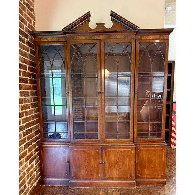 Brown Vintage Baker Furniture Georgian Mahogany Breakfront China Cabinet For Sale - Image 8 of 12