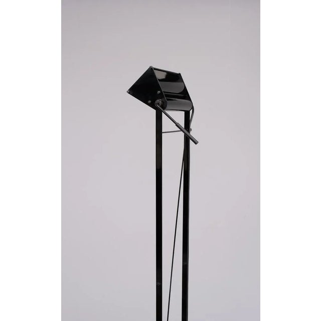 The Lumina Opus is a sleek and simple floor standing up light with metal structure for indirect light with adjustable...