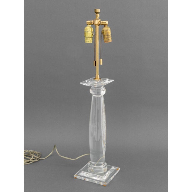 Karl Springer Acrylic Greek Column Table Lamp For Sale In New York - Image 6 of 7
