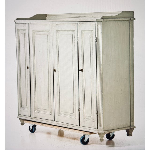 Gustavian Wooden Sideboard in Cream, 1850, in Good conditions. Designed before 1890