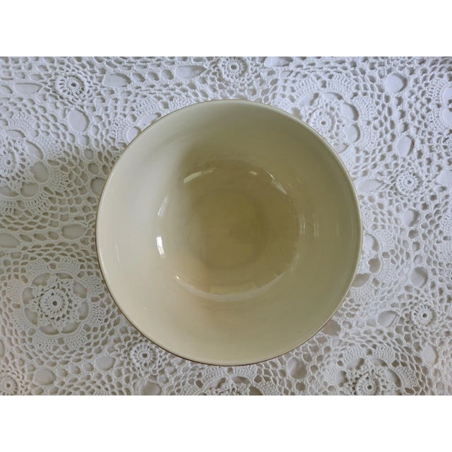 1930s/1940s Hall's Pottery Autumn Leaf Gold Rimmed Serving Bowl For Sale In Baltimore - Image 6 of 6