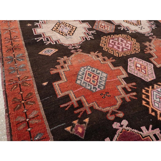 Tribal Galerie Shabab Collection Mid-20th Century Handmade Turkish Anatolian Small Tribal Room Size Carpet For Sale - Image 3 of 8