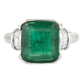 Art Deco 4.37 Carat Emerald & Baguette Diamond Ring Size 7 in 14k Gold For Sale