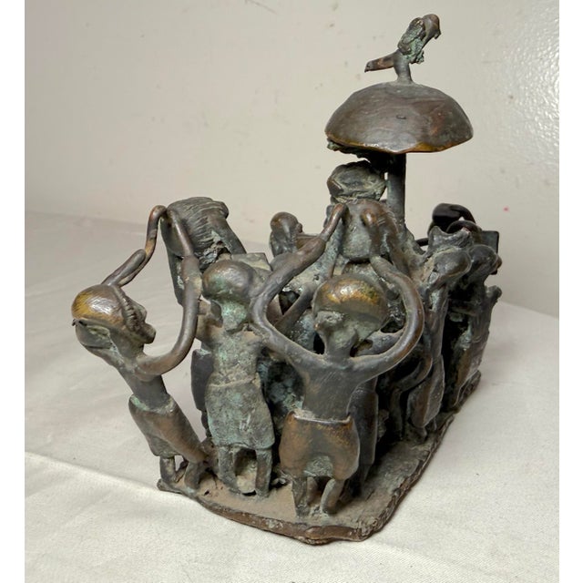 Antique 19th Century Ashanti King From Ghana Detailed Figural Bronze Statue For Sale - Image 14 of 16