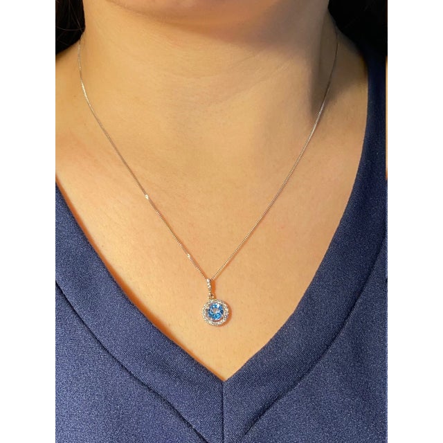 Contemporary The Elliana: Ladies Topaz and Diamond Halo Necklace in 14K For Sale - Image 3 of 3