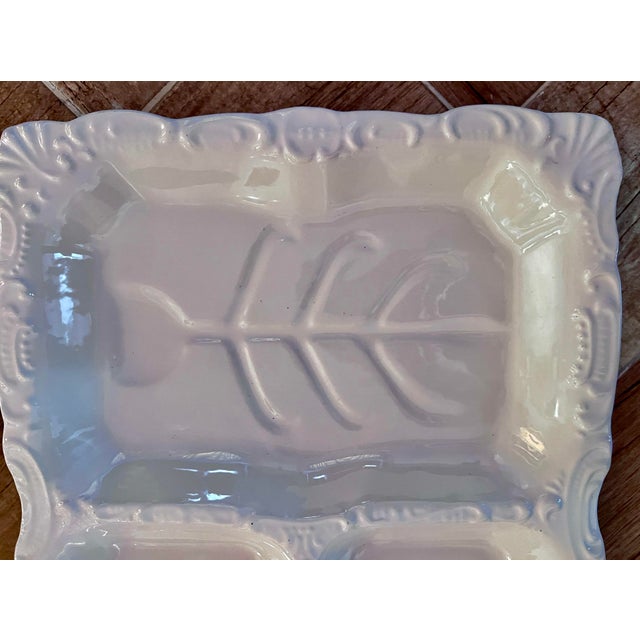 1980s California Pottery 3-Section Serving Dish Calif 381 Wht Tabletop Platter For Sale - Image 10 of 10