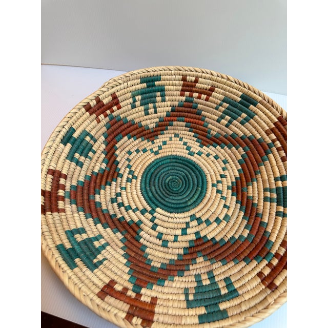 Vintage 1980s Tribal Weaving Coiled Handmade Boho Basket 16" Diameter Southwestern Home Decor For Sale - Image 9 of 11