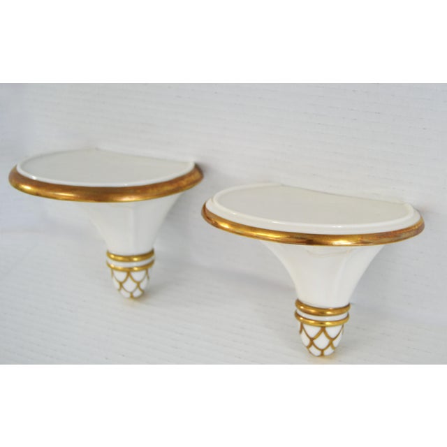 Art Deco Pair of 1940s Hutschenreuther Selb Bavaria Gilt Porcelain Corbel Wall Brackets, Germany For Sale - Image 3 of 12