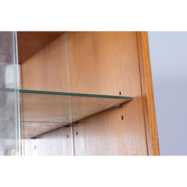 Czech Art Deco Display Cabinet in Oak and Glass, 1940s For Sale - Image 10 of 17