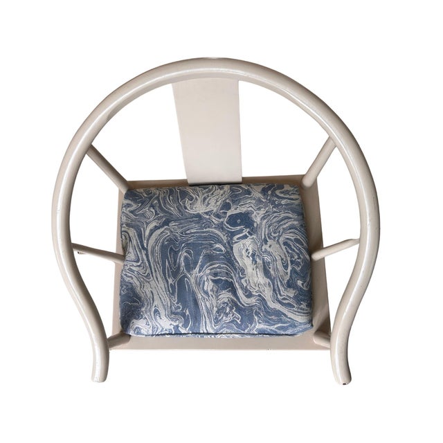 Baker Furniture Company Set of 2 Vintage Baker “Signature” Mid-Century Dining Armchairs in Cream With Blue Upholstered Seats For Sale - Image 4 of 6