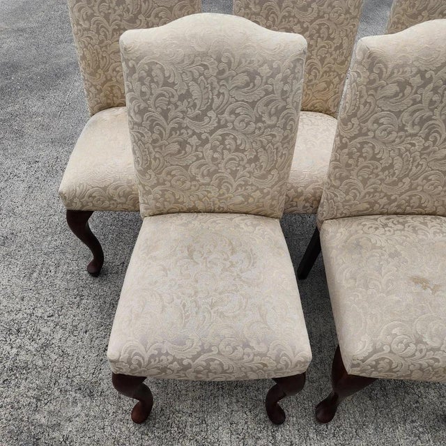 Dm Queen Anne Dining Chairs by Bombay Company Set of 5 For Sale In Miami - Image 6 of 15