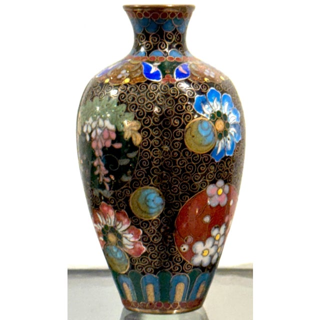 Meiji Period Cloisonne Bulbous Cabinet Vase For Sale - Image 4 of 5