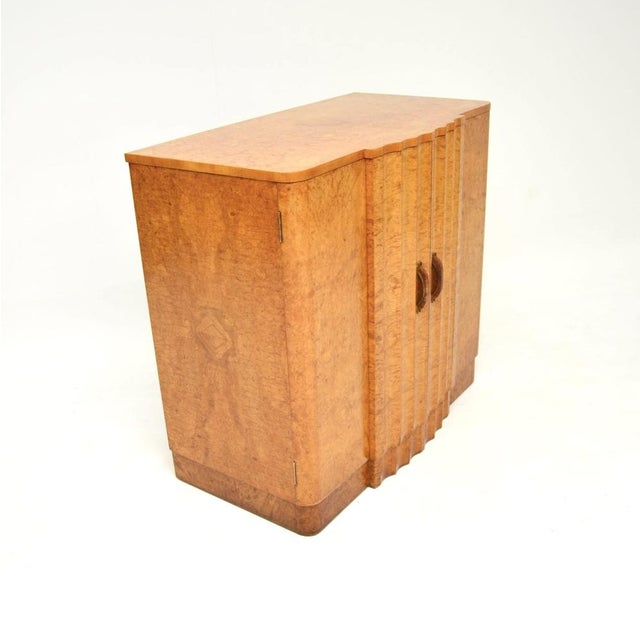 Wood Art Deco Burr Walnut Cabinet from Harry and Lou Epstein, 1930s For Sale - Image 7 of 15