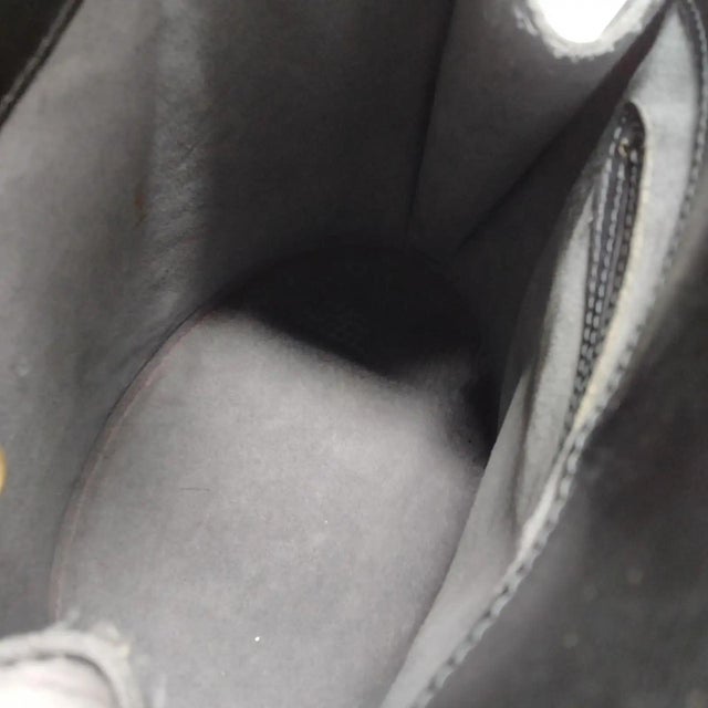 1995 Vintage Louis Vuitton Black Epi Leather Cluny Shoulder Bag For Sale - Image 15 of 17