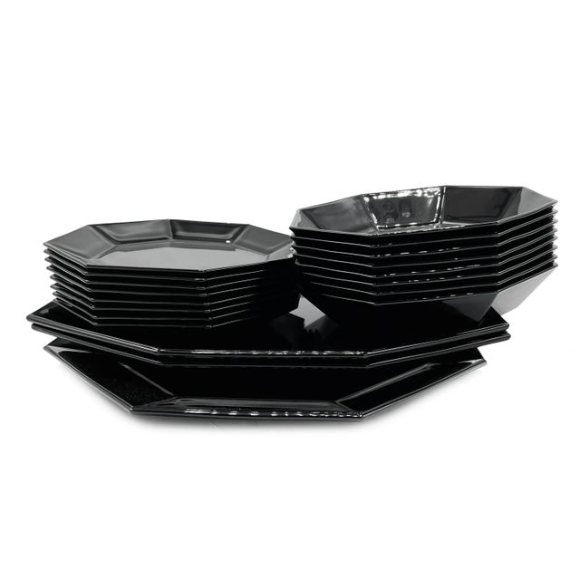 Vintage 19 piece dining set of black Arcoroc French octagon shaped modern plates. The set includes 1 large platter, 2...