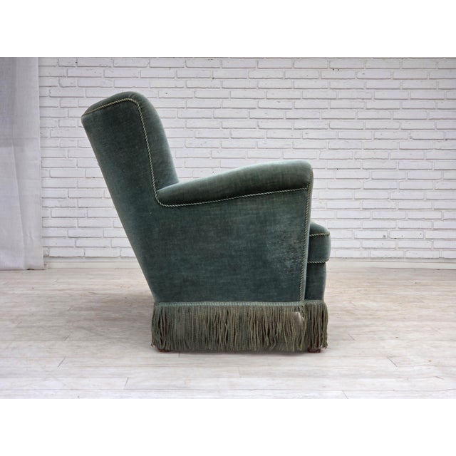Three-Seater Danish Sofa in Green Furniture Velour, 1960s For Sale - Image 9 of 18