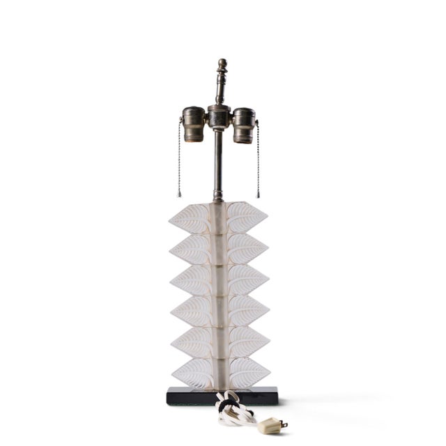 Early 20th Century French René Lalique Feuilles French Crystal Table Lamp For Sale In Chicago - Image 6 of 8