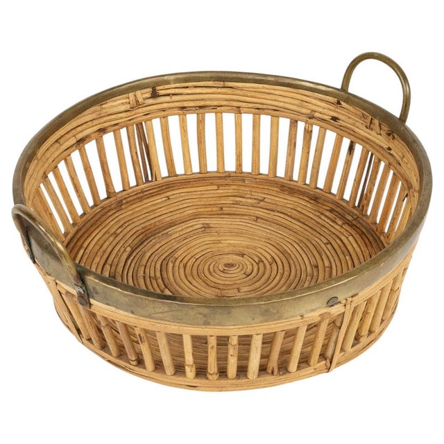 Mid-Century Round Bowl or Centerpiece in Rattan and Brass, Italy, 1970s For Sale - Image 12 of 12