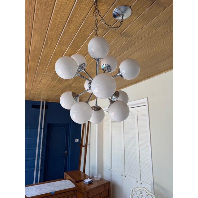 1970’s Mid-Century Modern Lightolier 12-Light Atomic Chrome & Milk Glass Sputnik Chandelier For Sale - Image 10 of 12