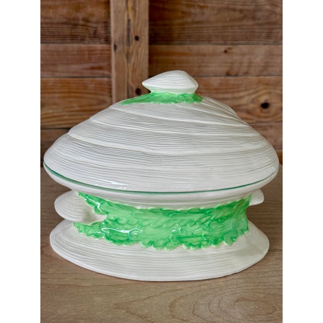 White Mid-20th Century Majolica Clam Shell Tureen With Lid For Sale - Image 8 of 12