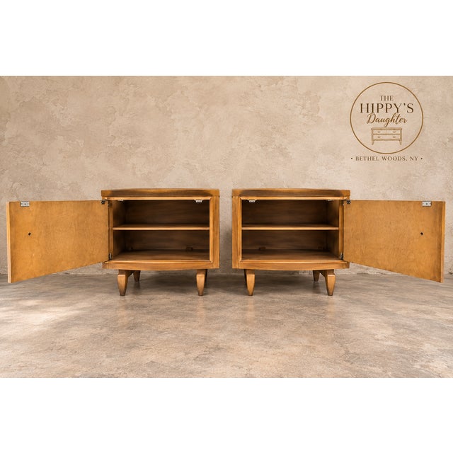 Mid-Century Modern Vintage Hoke Mid Century End Tables – 1960s MCM Bedside Cabinets - Cottagecore, Sculpted Wood For Sale - Image 3 of 10