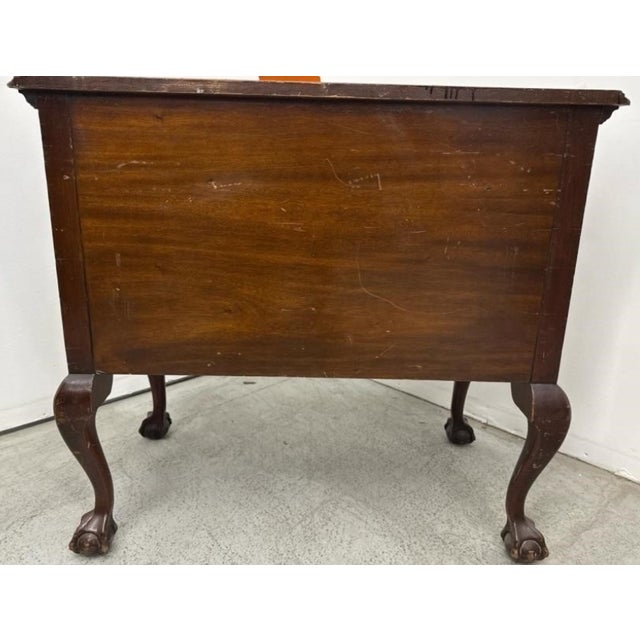 Late 20th Century Councill Craftsmen Chippendale Revival Mahogany Lowboy Chest With Ball-and-Claw Feet For Sale In Los Angeles - Image 6 of 10