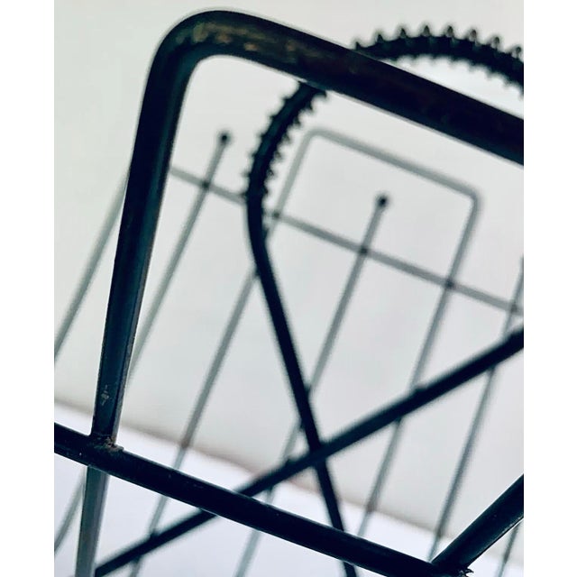 Mid-Century Modern Vintage Atomic Ranch Mid-Century Modern Black Wire Magazine or Record Stand For Sale - Image 3 of 10