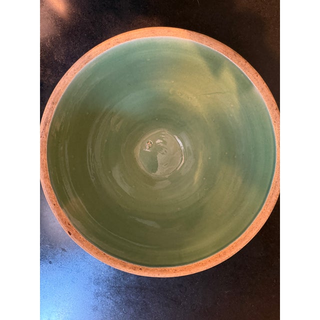 American Vintage 1920s McCoy Pottery Mixing Bowl in Green Glaze 9 1/2" Diameter For Sale - Image 3 of 3