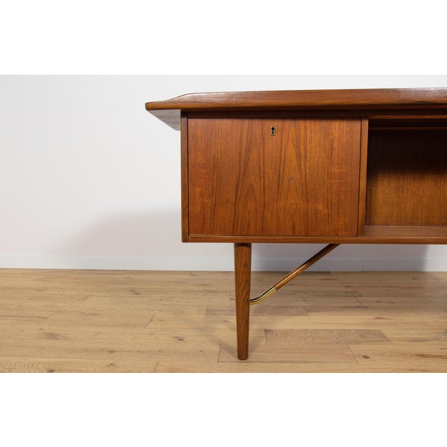 Brown Mid-Century Teak Boomerang Desk by Peter Løvig Nielsen, Denmark, 1970s For Sale - Image 8 of 18