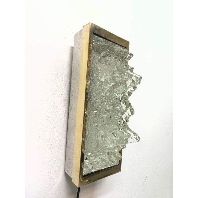 Vintage Ceiling Lamp in Murano Glass, 1960s, in Very Good conditions. Designed 1960 to 1969 Up to 250V (Europe/UK...