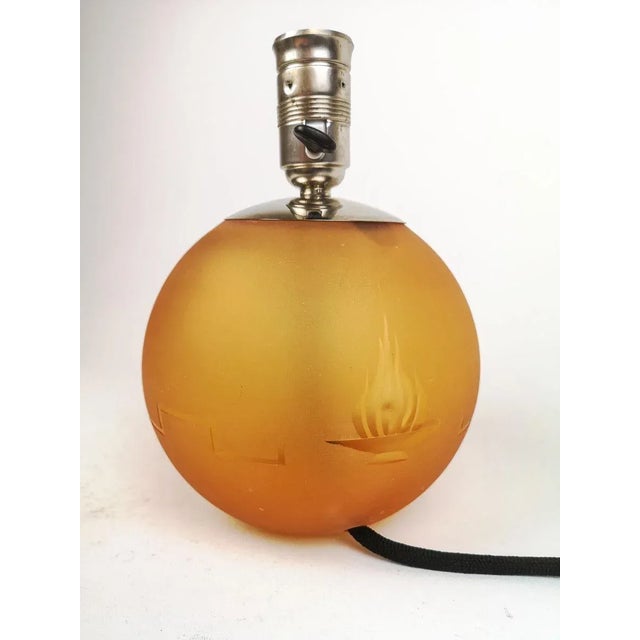 Art Deco table lamp made in art glass and a top of chrome, Sweden, 1930s Nice looking table lamp in Art Deco style from...