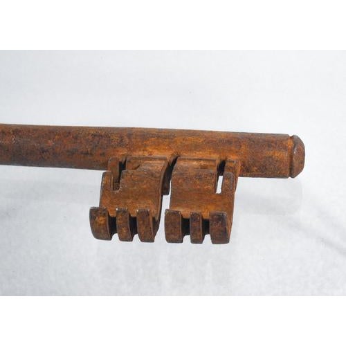Ancient 19th Century Iron Key For Sale - Image 11 of 14