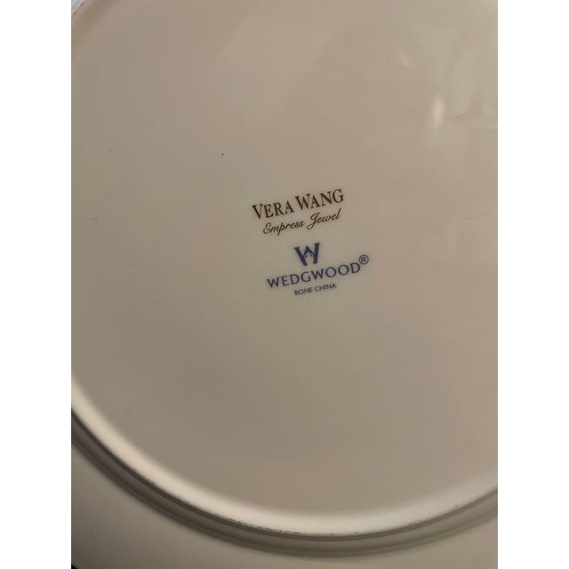 1990s 1990s Wedgwood Bone China Vera Wang Empress Jewel Dinner Set- 5 Pieces For Sale - Image 5 of 12