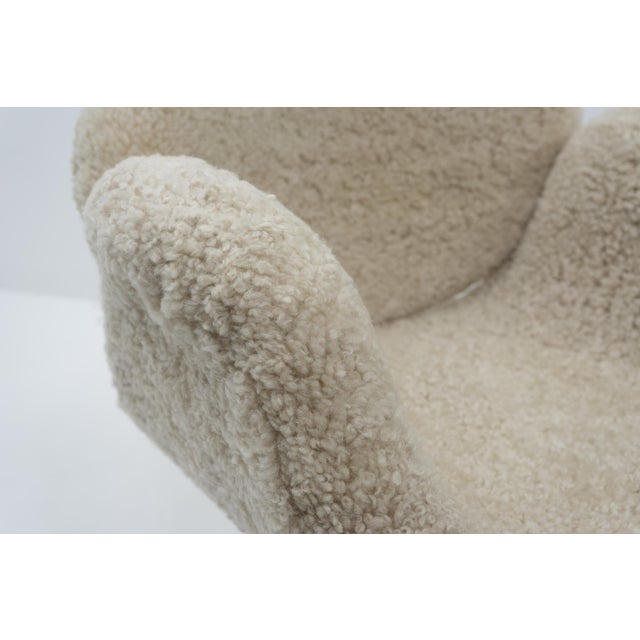 Small Tulip Chair in Sheepskin by Pierre Paulin for Artifort, 1990s For Sale - Image 10 of 14