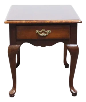 Thomasville Furniture Collector's Cherry Traditional Style 21" Accent End Table 10131-210