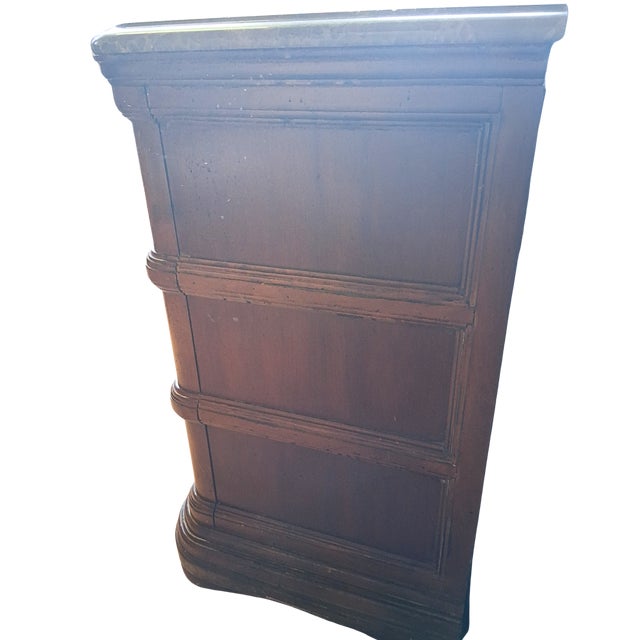 1990s Bernhardt Bach Traditional Serpentine Three-Drawer Bachelor’s Chest With Marble Top For Sale - Image 9 of 12