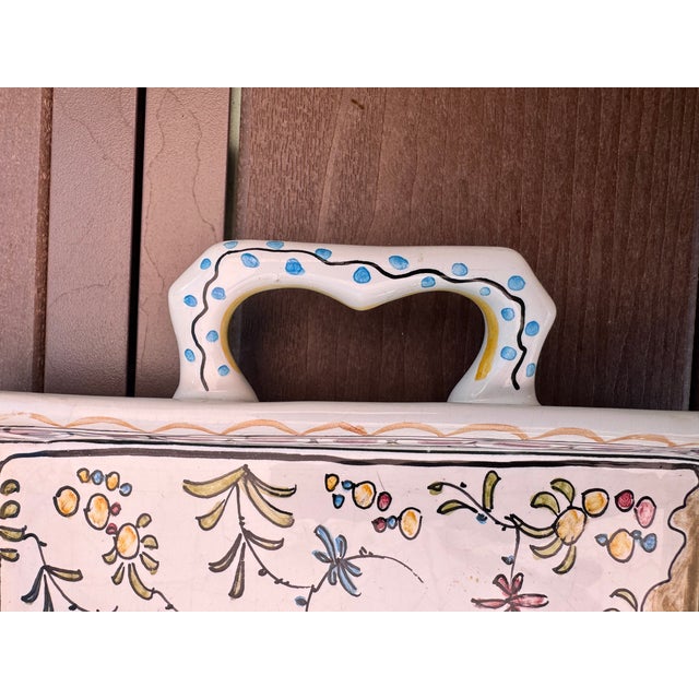 Abstract Bernardos Hand-Painted Portuguese Ceramic Tray — Séc. XVII Faience Tradition For Sale - Image 3 of 5