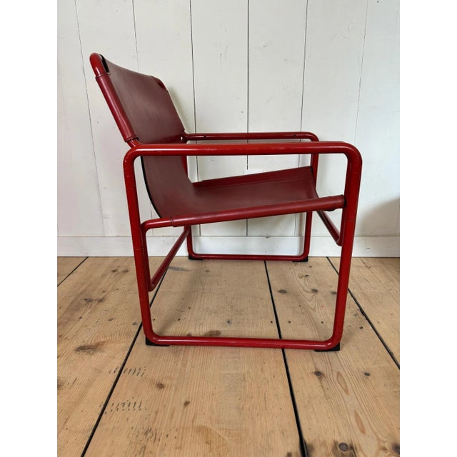 Vintage Tubular Armchair, 1960s, in Very Good conditions. Designed 1960 to 1969